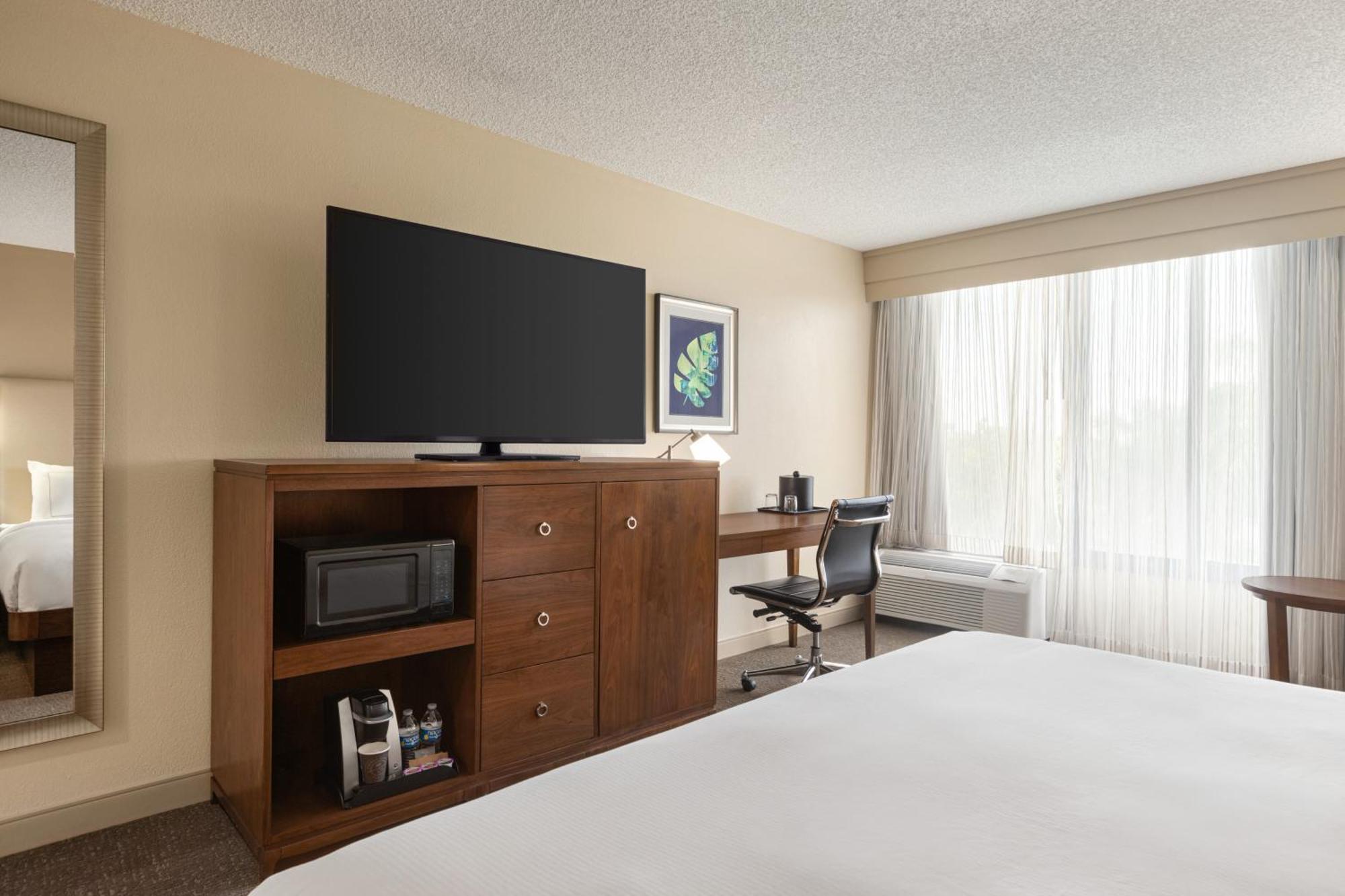 Doubletree By Hilton Fort Myers At Bell Tower Shops Εξωτερικό φωτογραφία