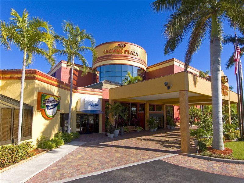 Doubletree By Hilton Fort Myers At Bell Tower Shops Εξωτερικό φωτογραφία