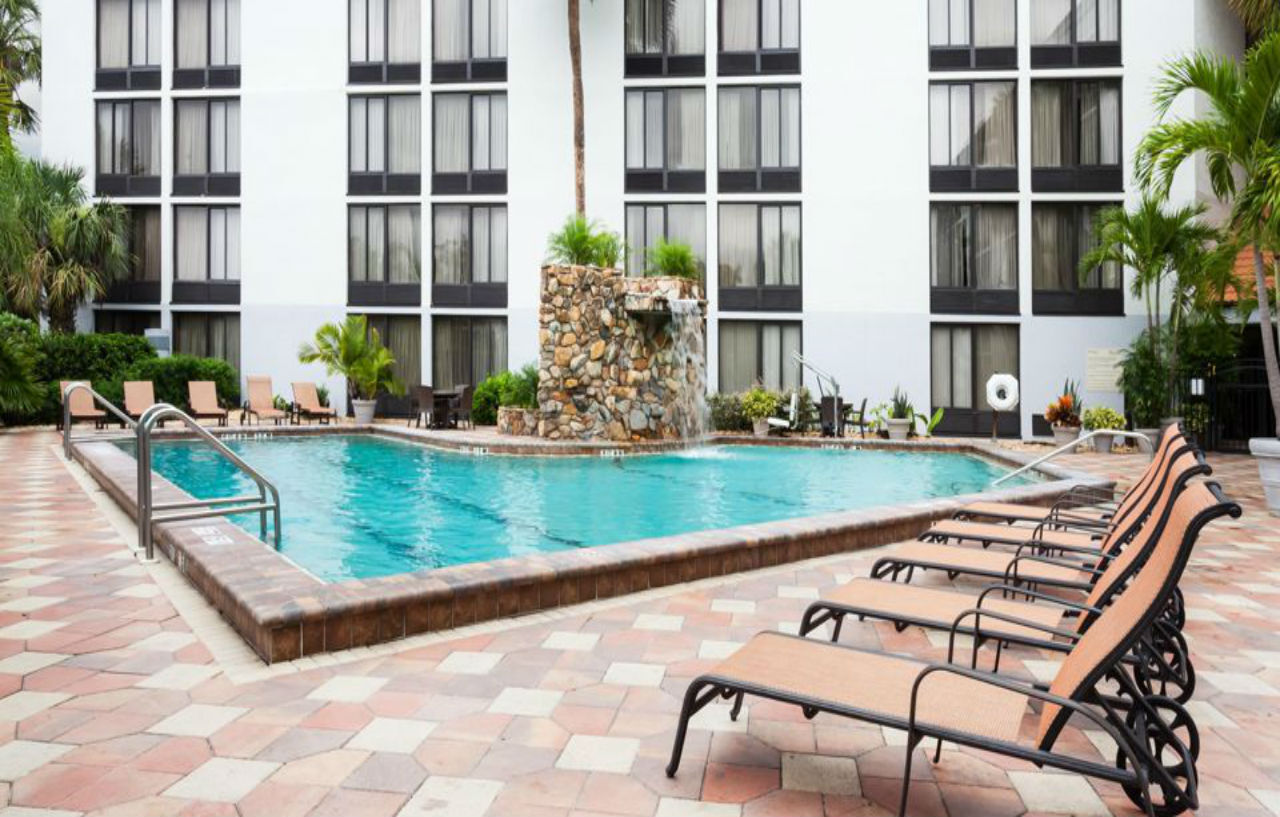 Doubletree By Hilton Fort Myers At Bell Tower Shops Εξωτερικό φωτογραφία